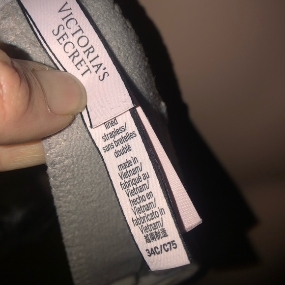 Victoria's Secret Body by Victoria lined strapless bra - Picture 3 of 6